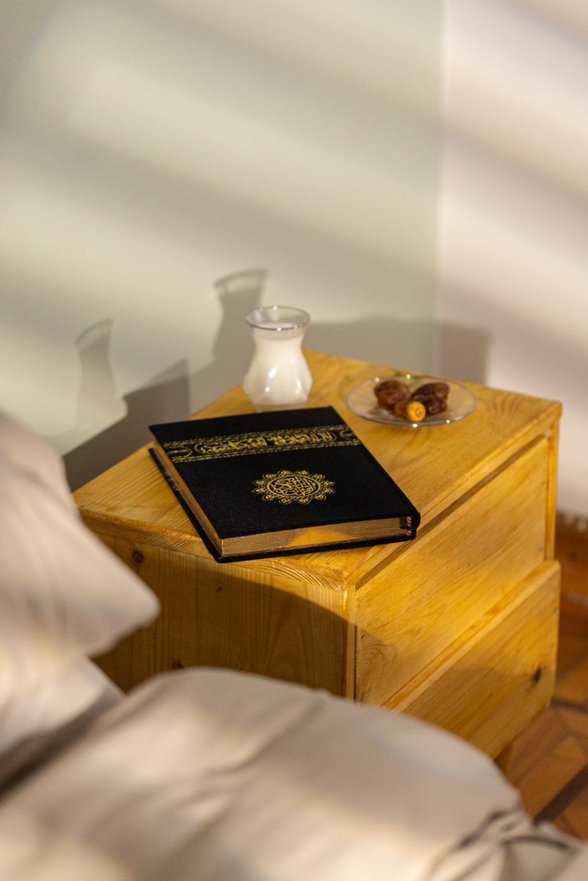 خمس مصاحف كسوة الكعبه المقاس الوسط FIVE MEDIUM KISWA QURAAN BOOKS